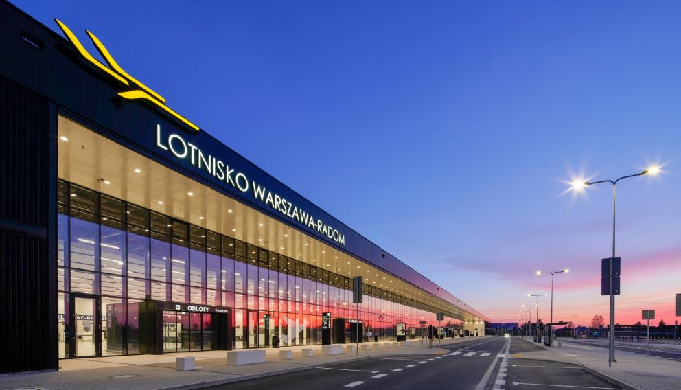 Lotnisko Warszawa-Radom podsumowuje pierwszy rok funkcjonowania