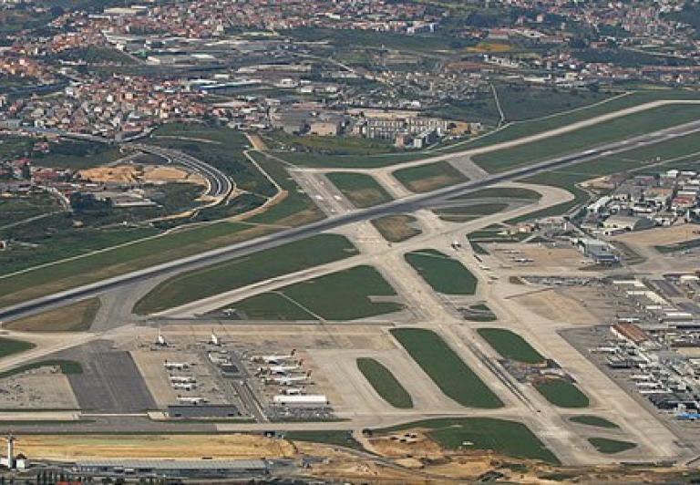 Portugalski rząd ogłosił budowę nowego lotniska pod Lizboną