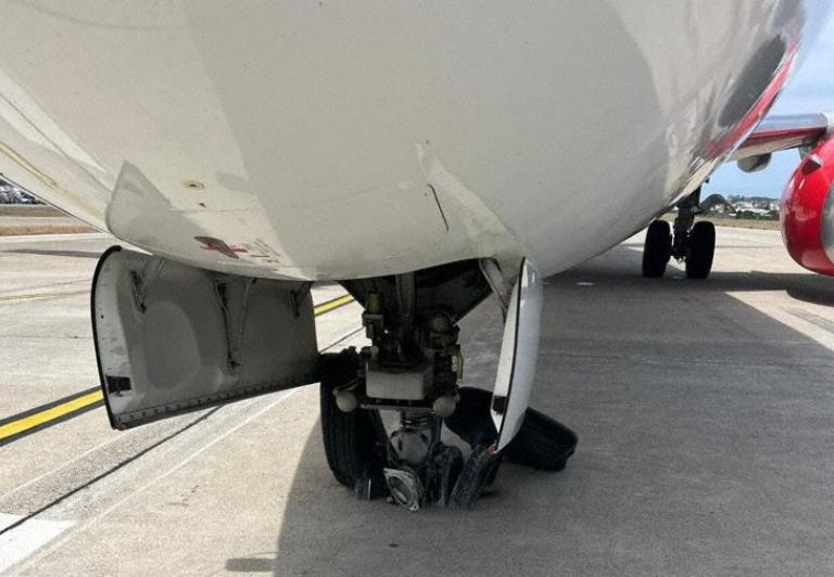 Pęknięte opony  i stopiona goleń podwozia w B738 Corendon Airlines podczas lądowania w Turcji