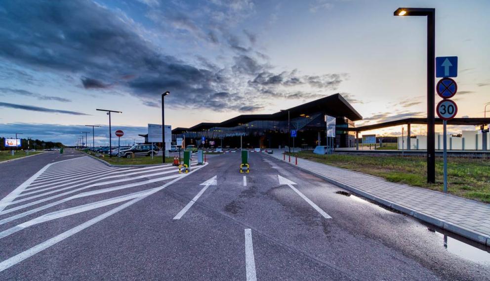 Warmińsko-mazurskie: Lotnisko w Szymanach będzie mogło rozszerzyć ofertę cargo