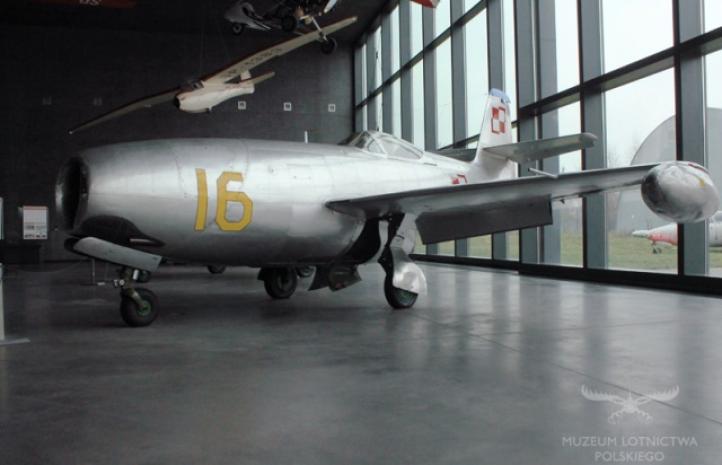 Jak-23 w Muzeum Lotnictwa Polskiego (fot. Muzeum Lotnictwa Polskiego)2