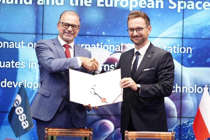 Polska i Europejska Agencja Kosmiczna (ESA) podpisały trzy porozumienia (fot. Polska Agencja Kosmiczna)2