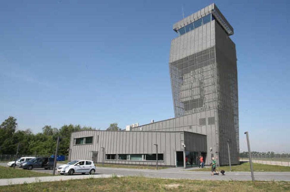 Nowa wieża kontroli ruchu lotniczego na łódzkim lotnisku