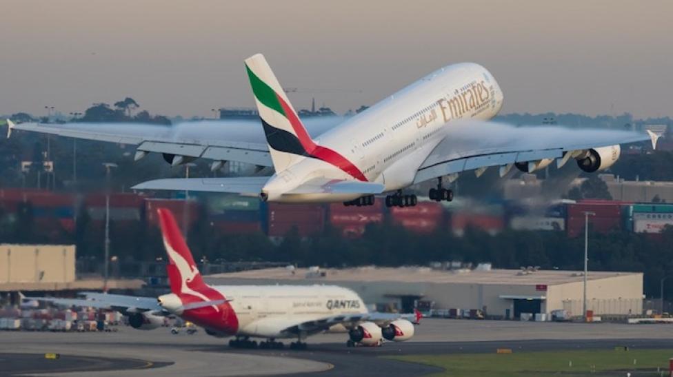 A380 Emirates na lotnisku w Sydney