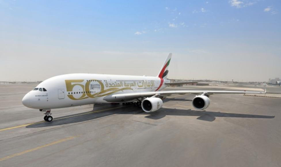 A380 linii Emirates ze specjalnym malowaniem z okazji 50. rocznicy ZEA (fot. Emirates)