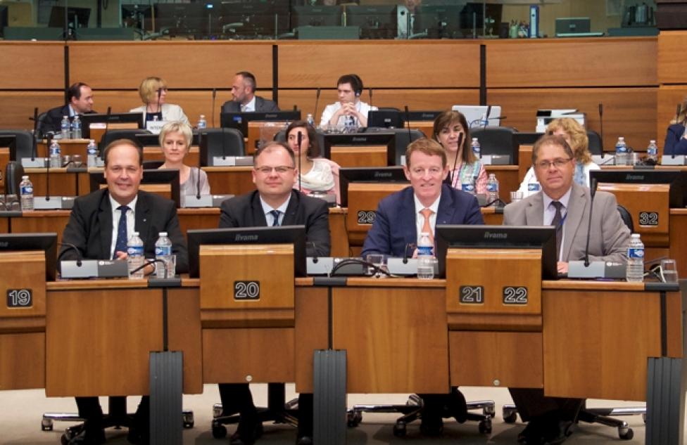 Eamonn Brennan z Irlandii Dyrektorem Generalnym EUROCONTROL (drugi od prawej) (fot. ULC)