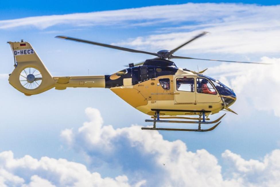 Śmigłowiec H135 wyposażony w awionikę Helionix (fot. Airbus Helicopters)