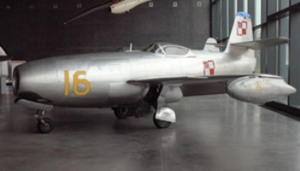 Jak-23 (fot. muzeumlotnictwa.pl)