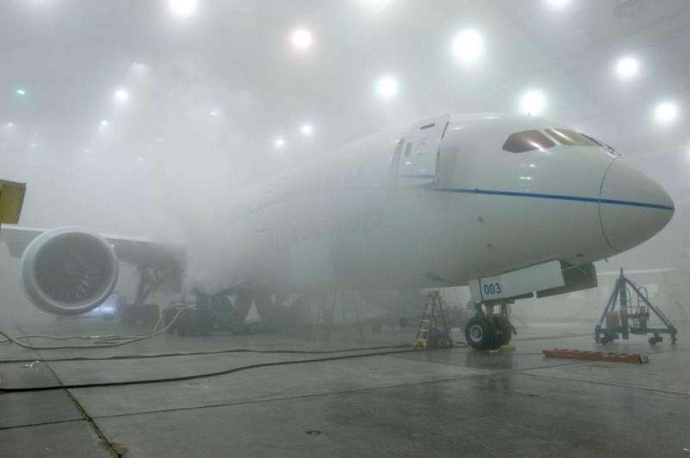 Dreamliner testowany w ekstremalnych warunkach pogodowych na Florydzie