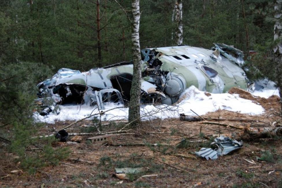 Katastrofa wojskowego śmigłowca Mi-24 w Szadłowicach (27/02/2009), fot. PAP