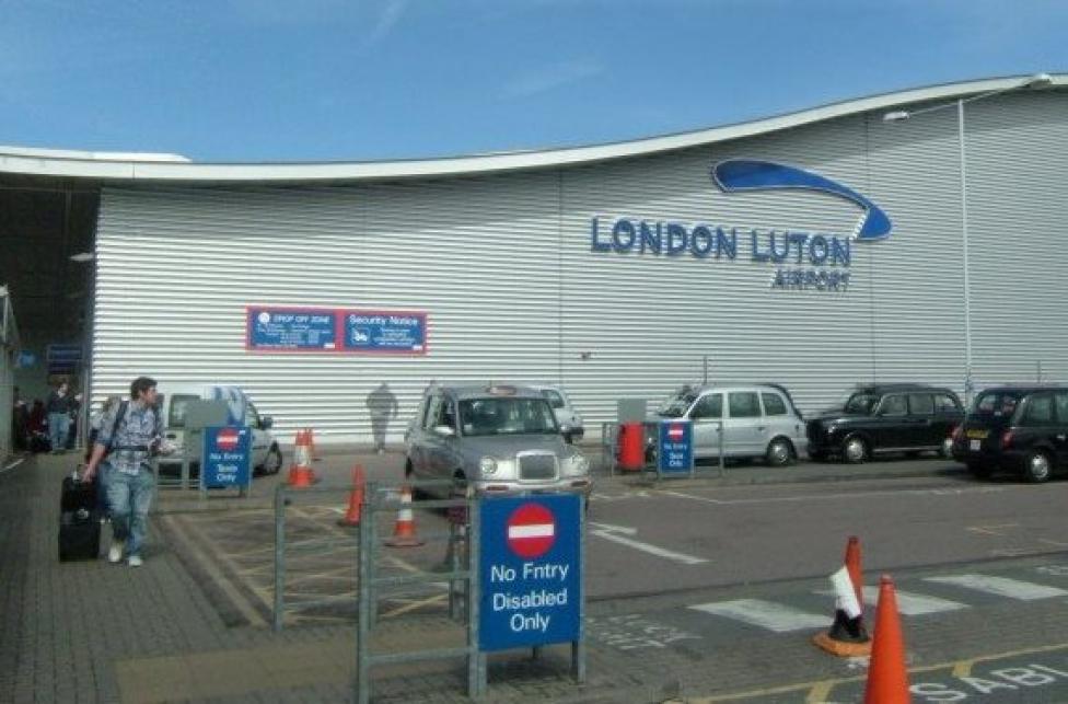 Terminal lotniska London Luton