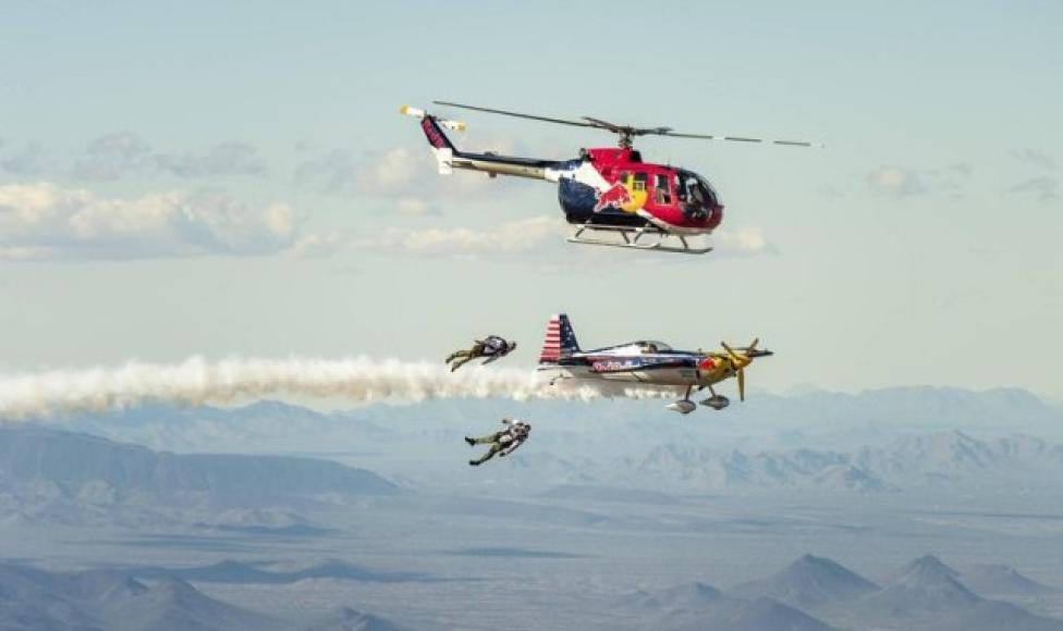 Takie widoki tylko na pokazach Red Bull Air Force (fot. Michael Clark/Red Bull Content Pool)
