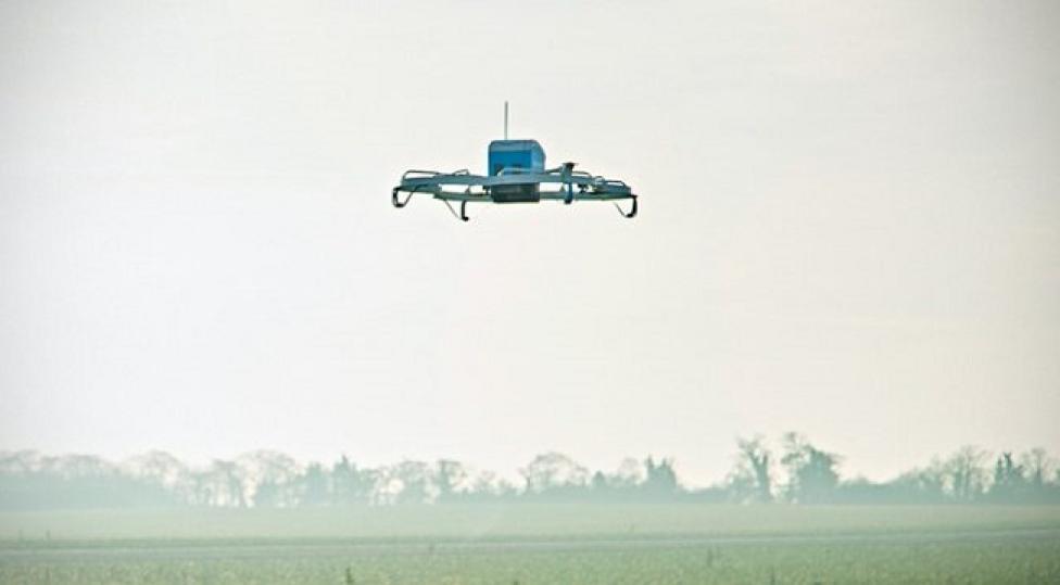Pierwsza dostawa dronem od Amazona