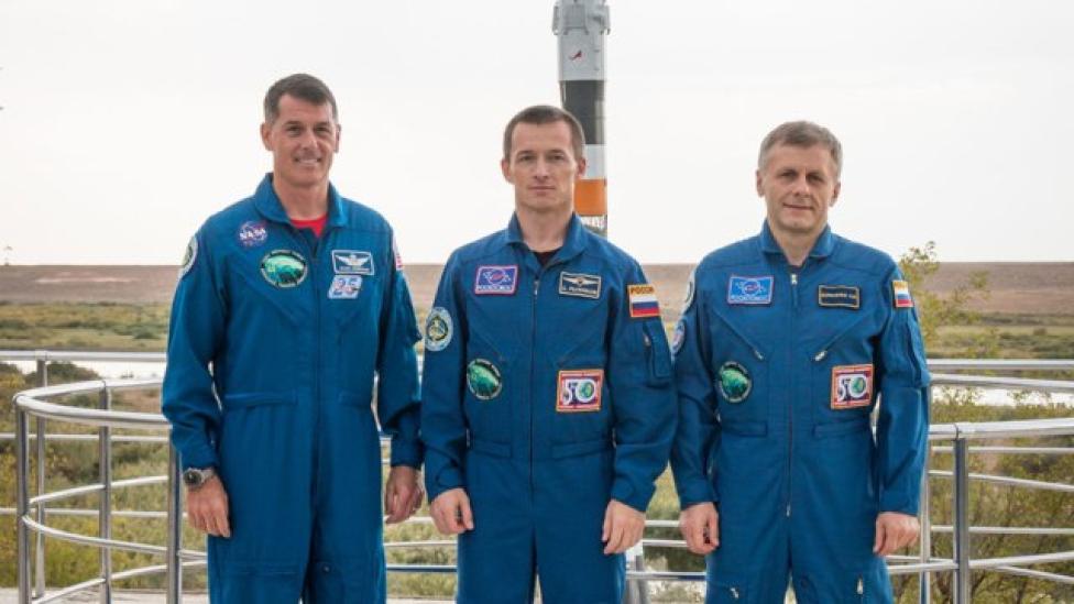 Załoga statku kosmicznego Sojuz MS-02, od lewej: Robert Shane Kimbrough, Siergiej Ryżykow i Andriej Borysenko (fot. NASA)