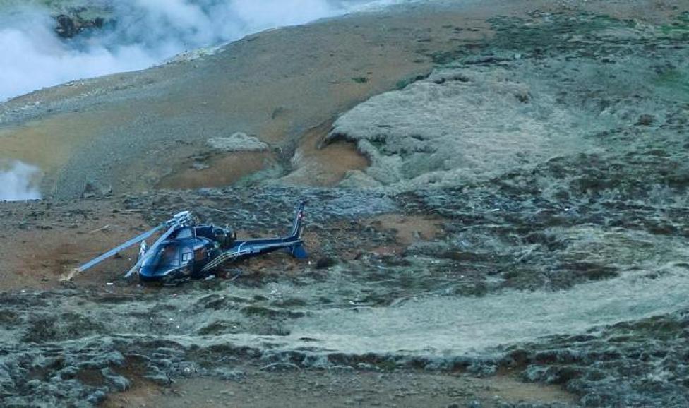 Wypadek śmigłowca w Hengill w południowej Islandii (fot. (fot.  mbl.is/Á​rni Sæ­berg)