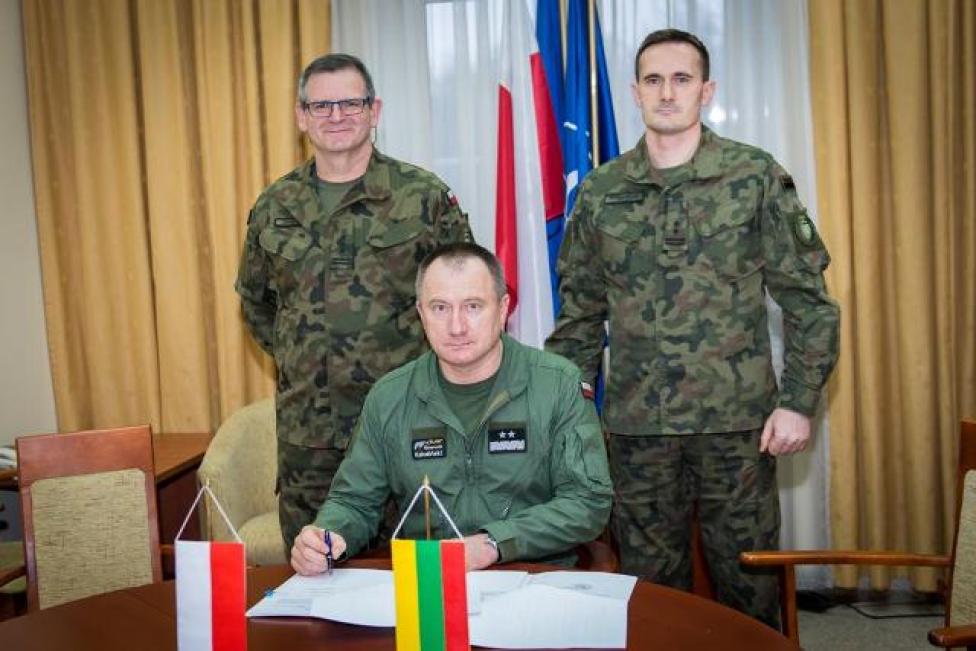 Podpisanie porozumienia z Litwą (fot. st. chor. mar. Arkadiusz Dwulatek)