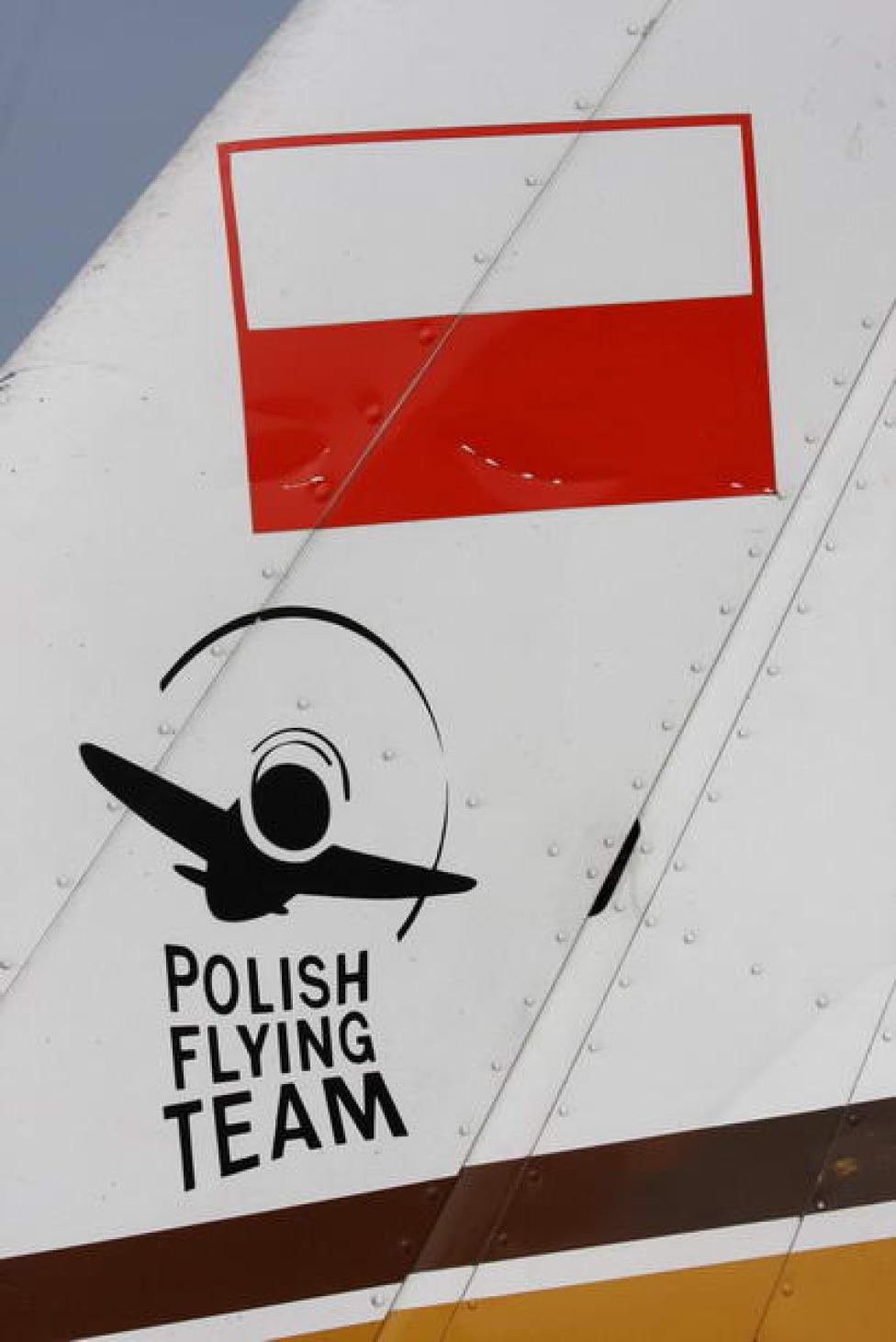 Polish Flying Team (logo na samolocie)