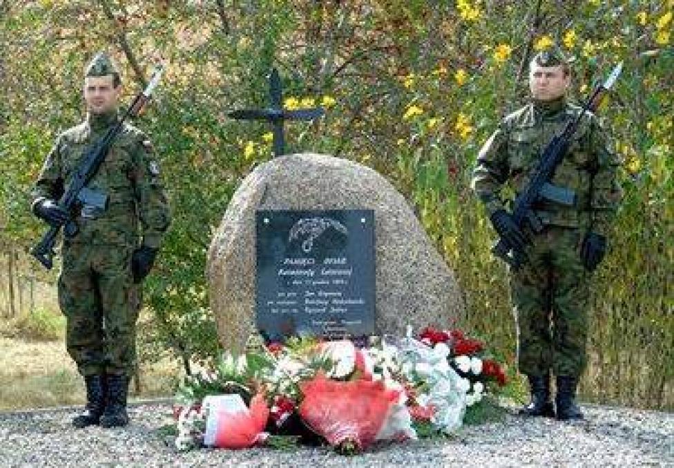 Obelisk ku czci lotników poległych w katastrofie samolotu Ił-28 (fot. 3sltr.wp.mil.pl)