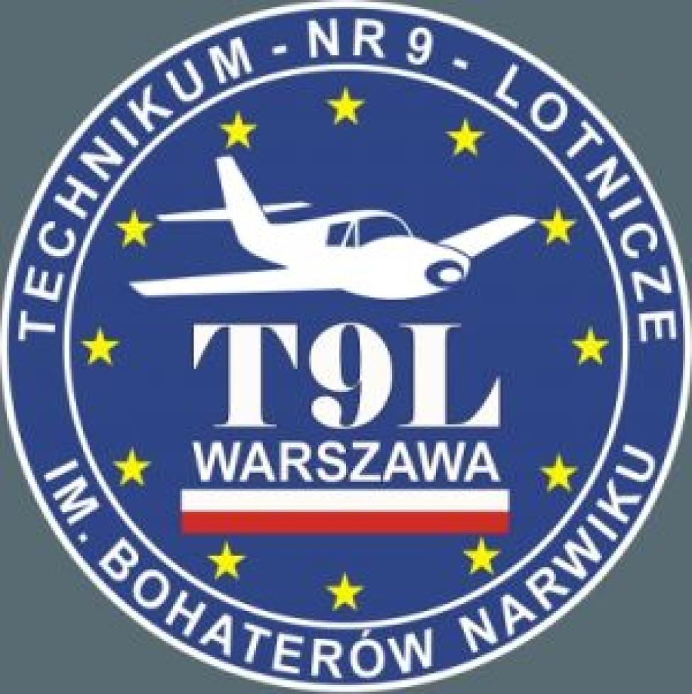 Technikum Lotnicze Nr 9 im. Bohaterów Narwiku w Warszawie