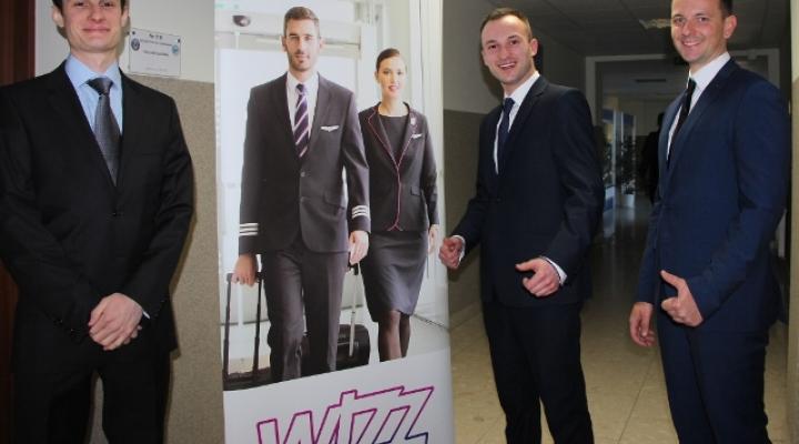 Wizz Air rekrutuje absolwentów Szkoły Orląt (fot. WSOSP)