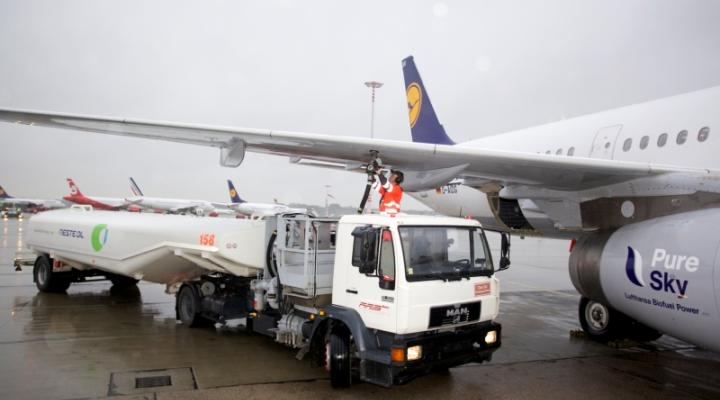 Rejsowe loty próbne Lufthansy z użyciem biopaliw zakończone sukcesem
