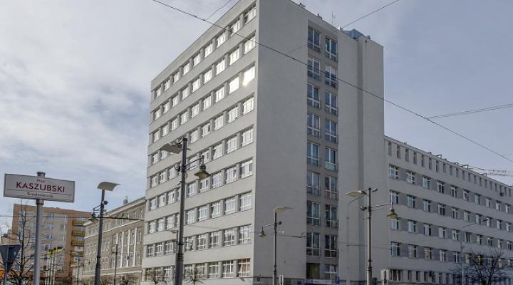 Budynek w Gdyni, na którym będa lądowały śmigłowce LPR, fot. trojmiasto.pl
