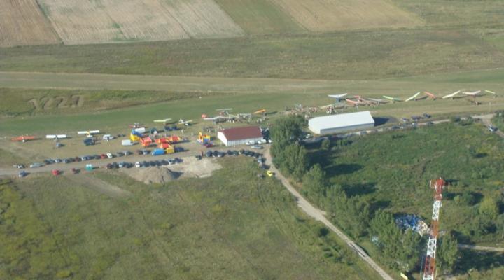 Piknik lotniczy w Golędziowie 03.09.2011