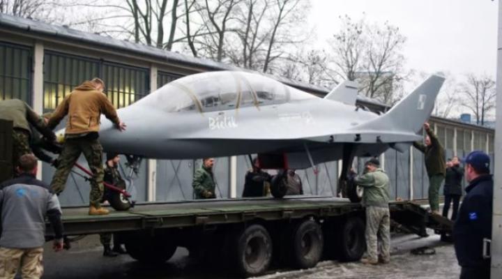 EM-10 Bielik dotarł do Muzeum Lotnictwa Polskiego w Krakowie (fot. muzeumlotnictwa.pl)