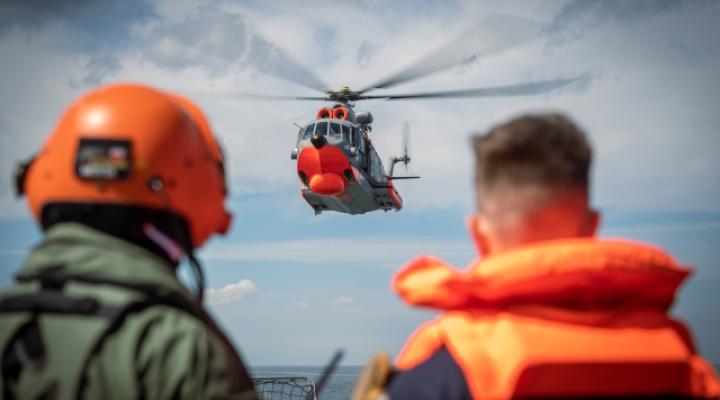 Mi-14PŁ/R podczas ćwiczenia Renegade/Sarex-21 (fot. st. chor. szt. mar. Arkadiusz Dwulatek)