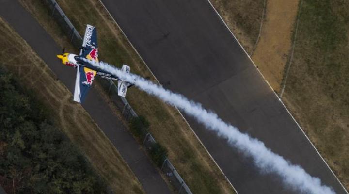 Red Bull Air Race 2016 - Łukasz Czepiela (fot. Joerg Mitter/Red Bull Content Pool)