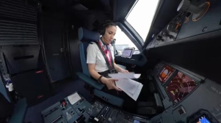 Szkolenie do uzyskania licencji pilota zawodowego (fot. Wizz Air)