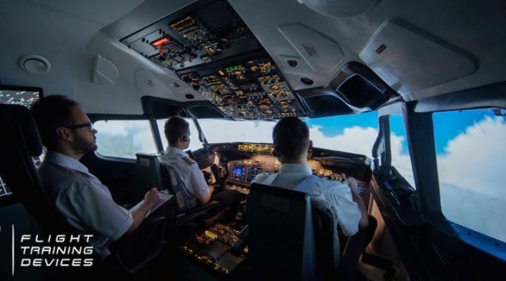 Webinar Flight Training Devices (FTD) (fot. MEiL)