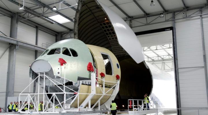 Pierwszy gotowy nos A350 XWB został dostarczony do St Nazaire