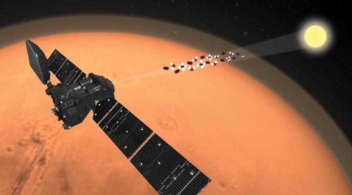 ExoMars Trace Gas Orbiter analizuje filary marsjańskiej atmosfery (fot. ESA)