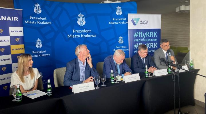 Konferencja prasowa dot. strategicznych projektów inwestycyjnych w sektorze lotniczym dla Krakowa (fot. Port Lotniczy Kraków)