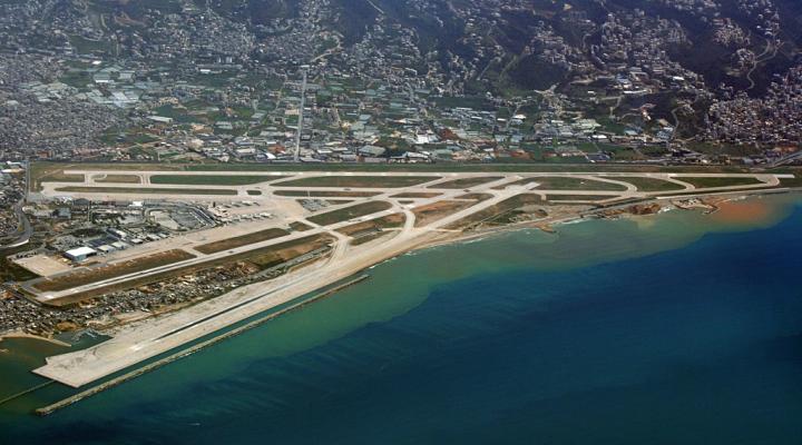 Port Lotniczy w Bejrucie - widok z góry (fot. Ian Lim, GFDL 1.2, Wikimedia Commons)