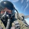 Płk pil. Łukasz Piątek za sterami F-16 w locie (fot. arch. prywatne płk pil. Łukasza Piątka)