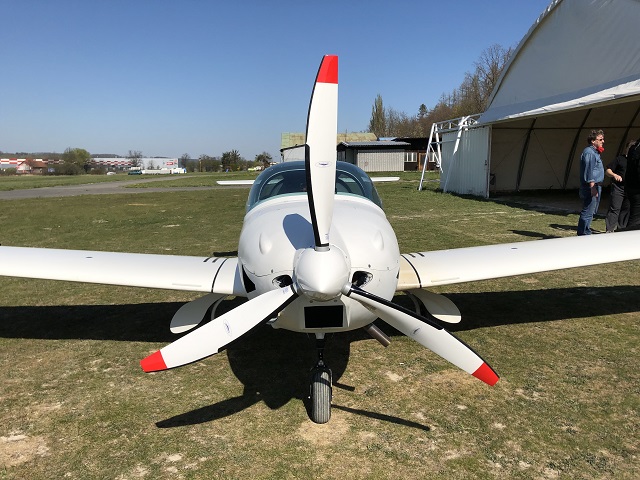 3 VL-3 Rotax 915iS - KW-30 hydraulic propeller