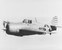 Grumman F4F Wildcat w locie (fot. Naval History & Heritage Command, Domena publiczna, Wikimedia Commons)
