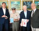 100-lecie Royal Canadian Air Force – pamiątkowa srebrna moneta w zbiorach Muzeum Lotnictwa Polskiego (fot. Muzeum Lotnictwa Polskiego)
