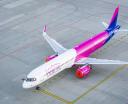 A321neo linii Wizz Air na płycie lotniska w Katowicach - widok z góry (fot. Piotr Adamczyk)
