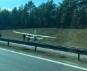 Awaryjne lądowanie na autostradzie A1, fot. aktualności autostradoweAwaryjne lądowanie na autostradzie A1, fot. aktualności autostradowe
