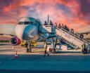 Port Lotniczy Gdańsk - pasażerowie wchodzą do samolotu Wizz Air (fot. Port Lotniczy Gdańsk)