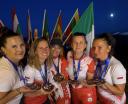 Reprezentantki Polski na podium Pucharu Świata w celności lądowania (fot. Ośrodek Szkolenia Wysokościowo-Ratowniczego i Spadochronowego)
