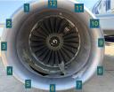 Widok na silnik nr 2 (prawy) samolotu B737-800 linii Ryanair - widok do tyłu (fot. NTSB)
