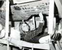 Margaret Hamilton, podczas pracy jako główna deweloperka oprogramowania lotu Apollo (fot. NASA, Domena publiczna, Wikimedia Commons)