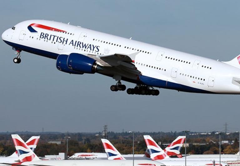 FO British Airways zwolniony po ekscesach na pobycie 