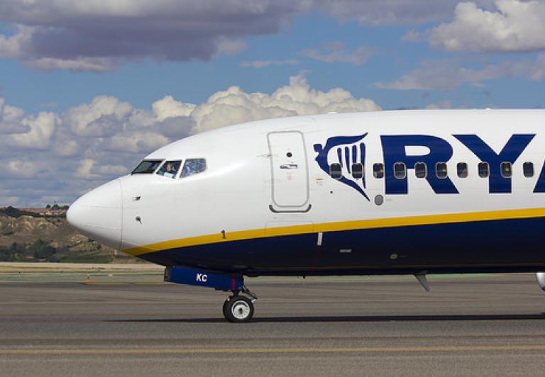 Niemcy: po silnych turbulencjach B738 Ryanair lądował awaryjnie w Memmingen