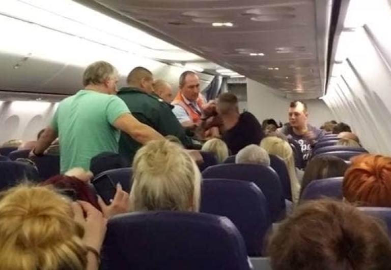 Turcja karze grzywną niecierpliwych pasażerów samolotów