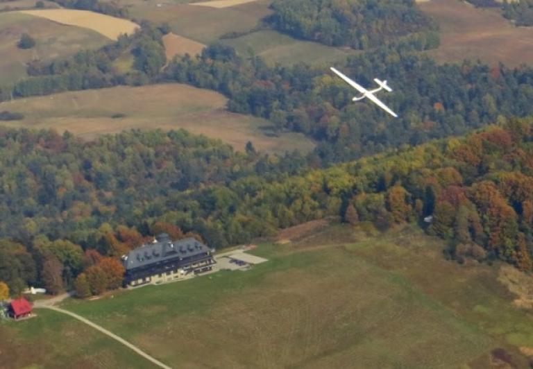 W Bezmiechowej Górnej powstanie nowy hangar dla szybowców